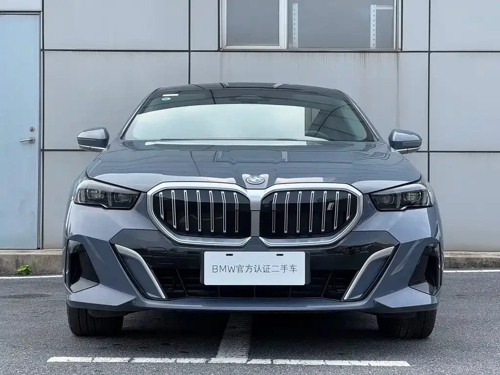 BMW i5 2024 из CN, фото 3