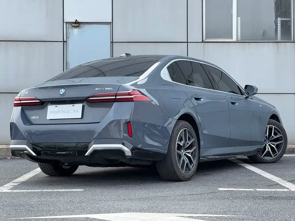 BMW i5 2024 из CN, фото 4