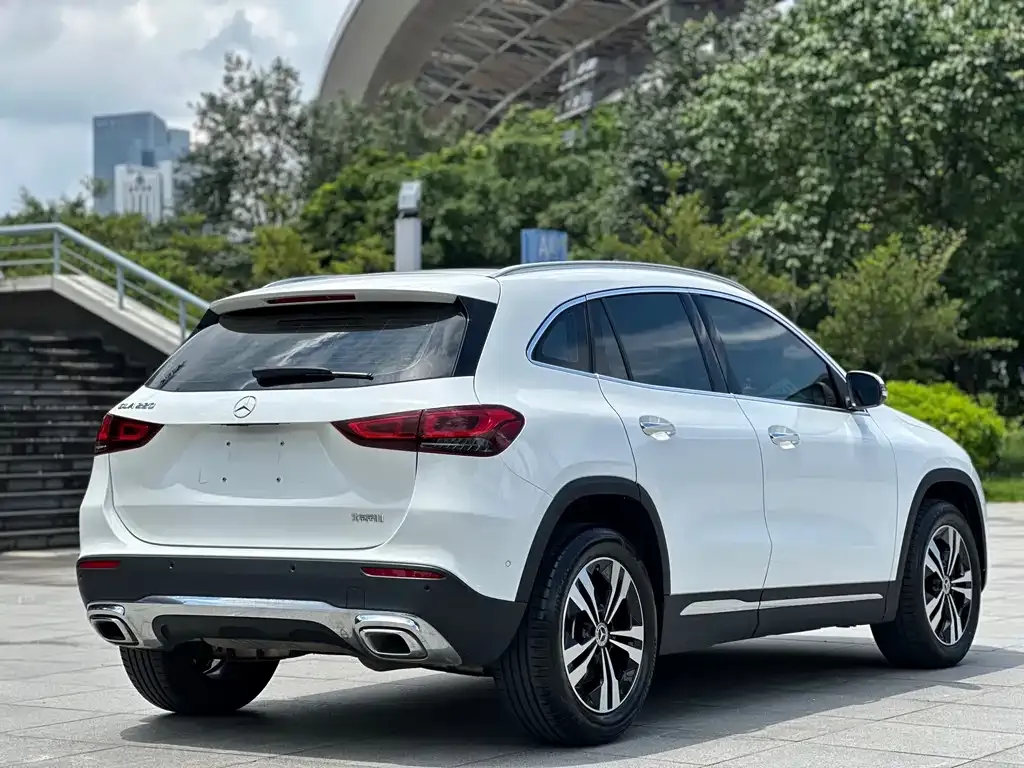 Mercedes-Benz GLA — фото 6