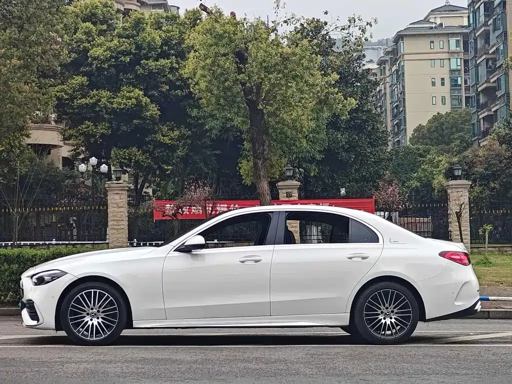 Mercedes-Benz C-Class — фото 4