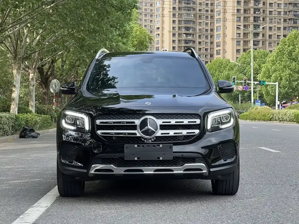 Mercedes-Benz GLB — фото 2