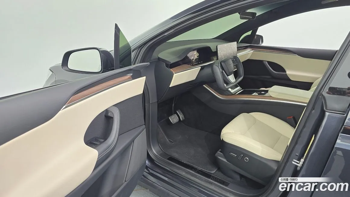 Tesla Model X 2024 из KR, фото 10