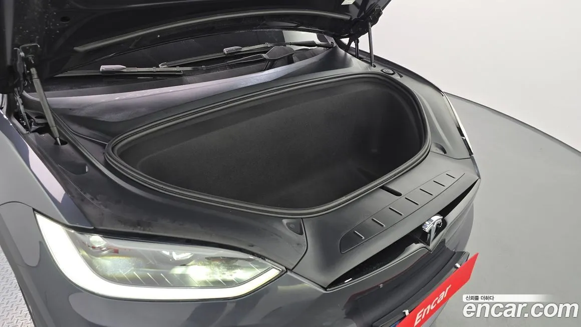 Tesla Model X 2024 из KR, фото 6