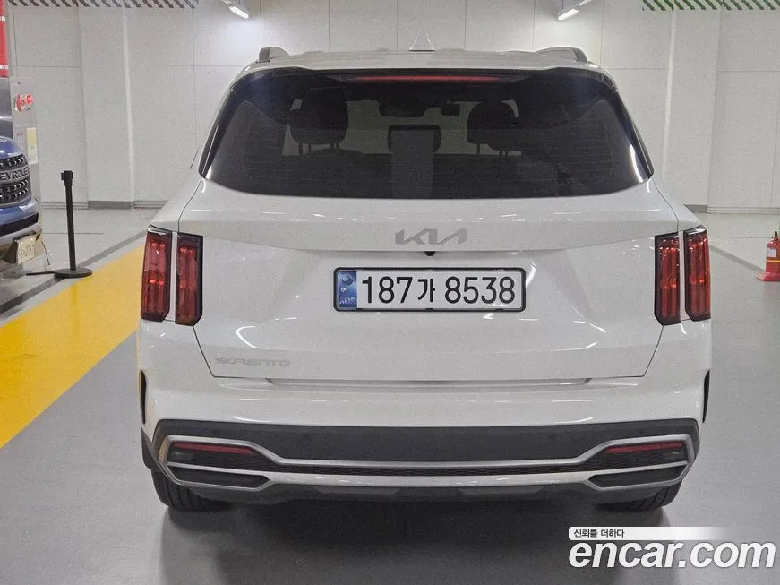 Kia Sorento 2023 из KR, фото 2