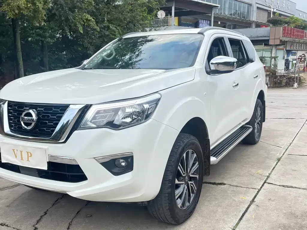 Nissan Terra — фото 1