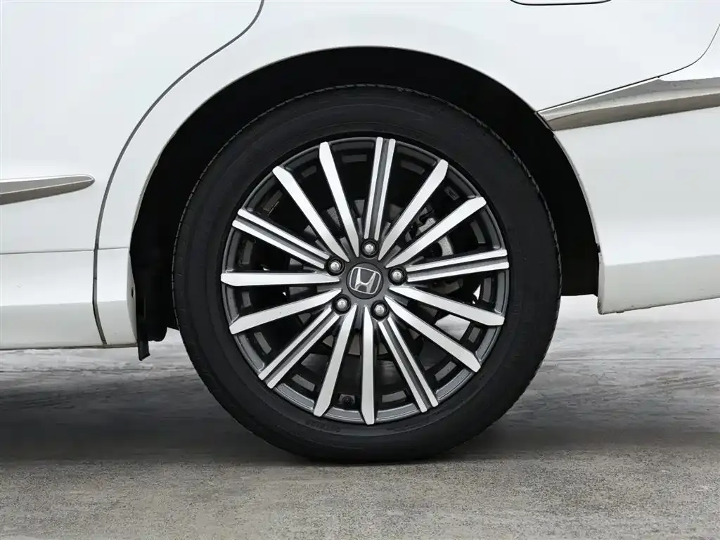 Honda Elysion 2023 из CN, фото 7