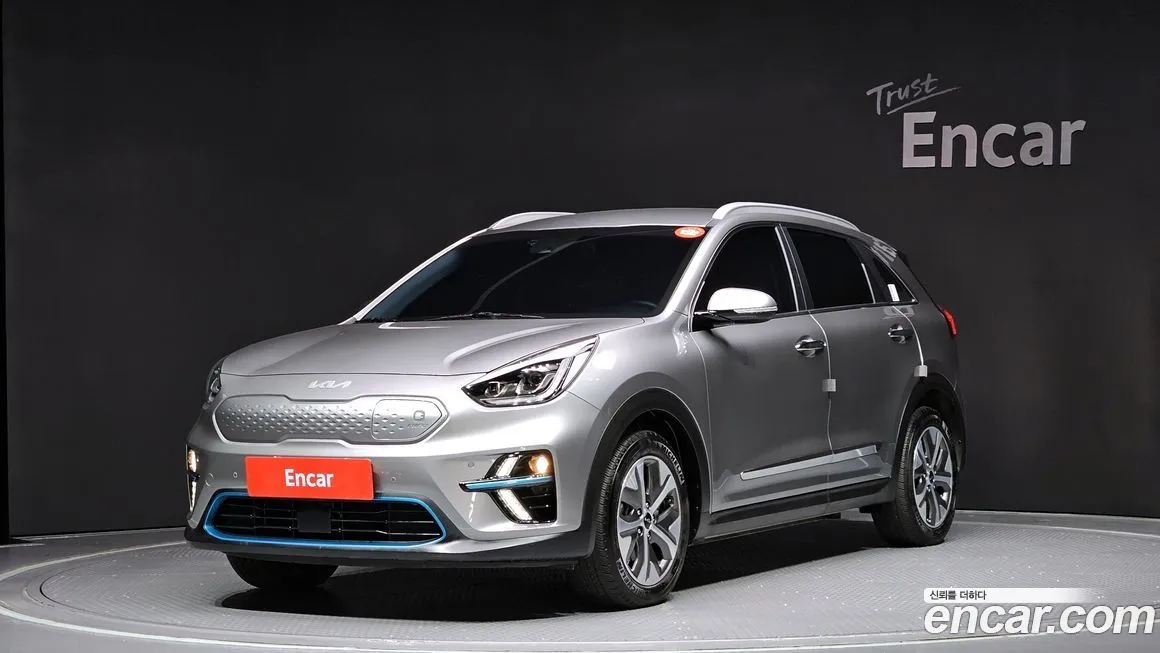 Kia Niro — фото 1