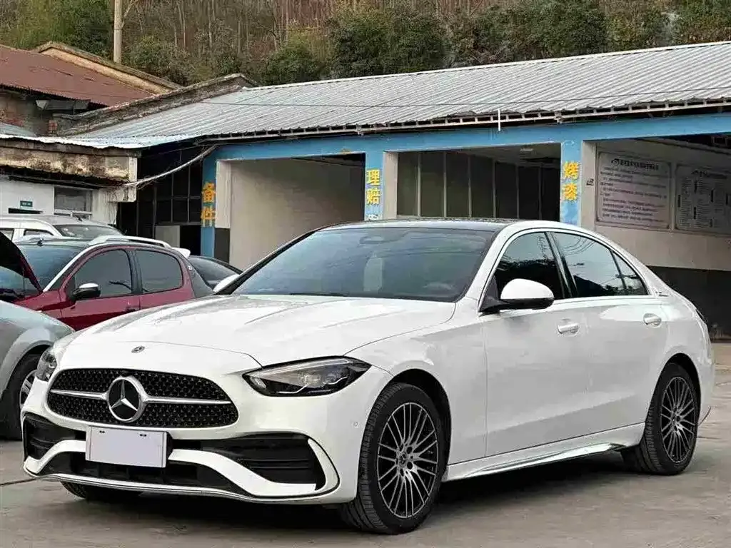 Mercedes-Benz C-Class — фото 1