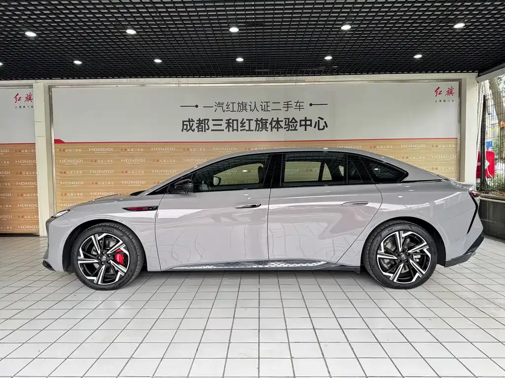 Hongqi EH7 2024 из CN, фото 6
