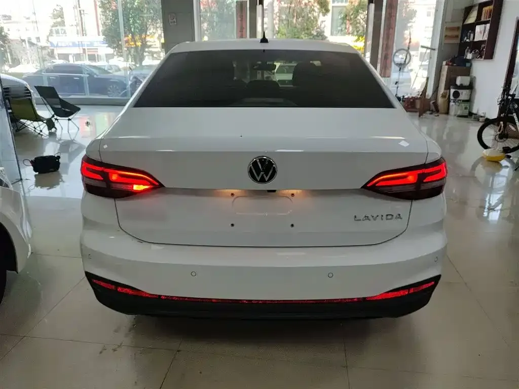Volkswagen Lavida 2023 из CN, фото 6