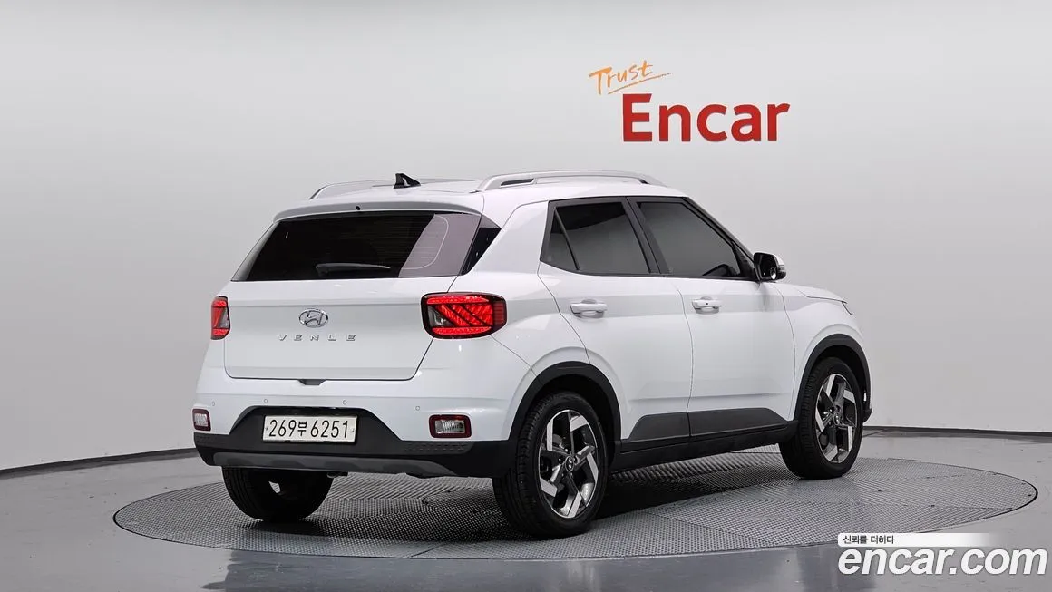 Hyundai Venue 2022 из KR, фото 2