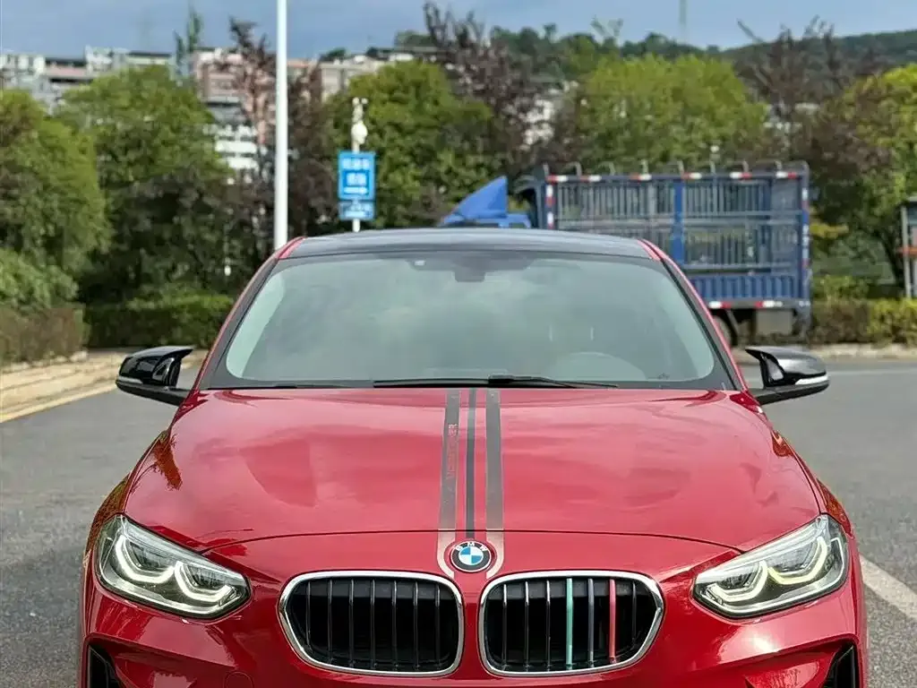 BMW 1 Series 2021 из CN, фото 3
