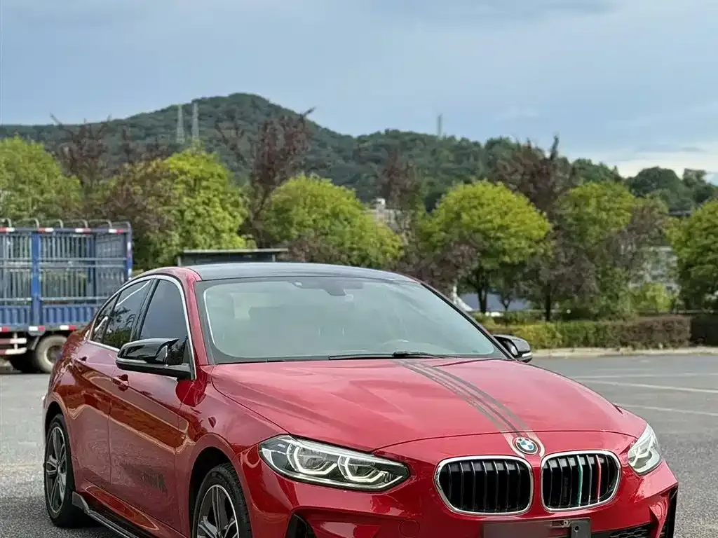 BMW 1 Series 2021 из CN, фото 4