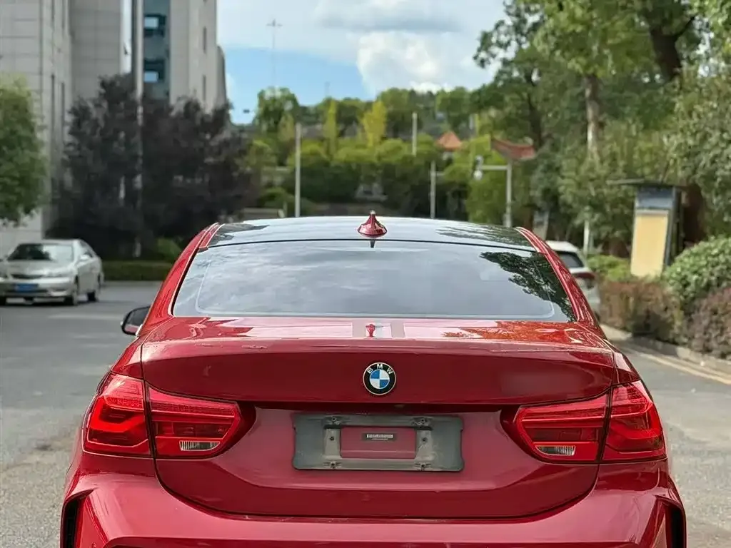 BMW 1 Series 2021 из CN, фото 6