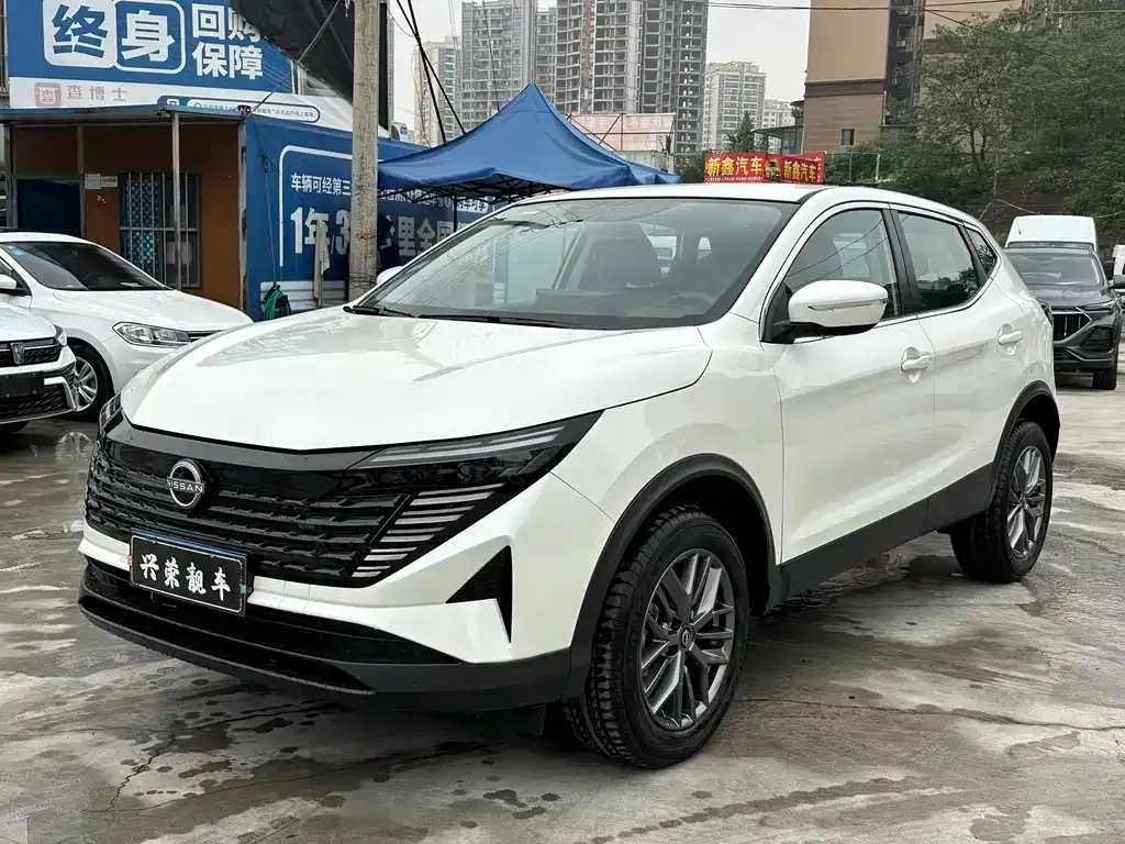 Nissan Qashqai — фото 1