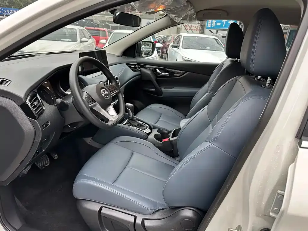 Nissan Qashqai — фото 8