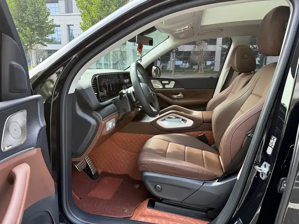 Mercedes-Benz GLS 2024 из CN, фото 4