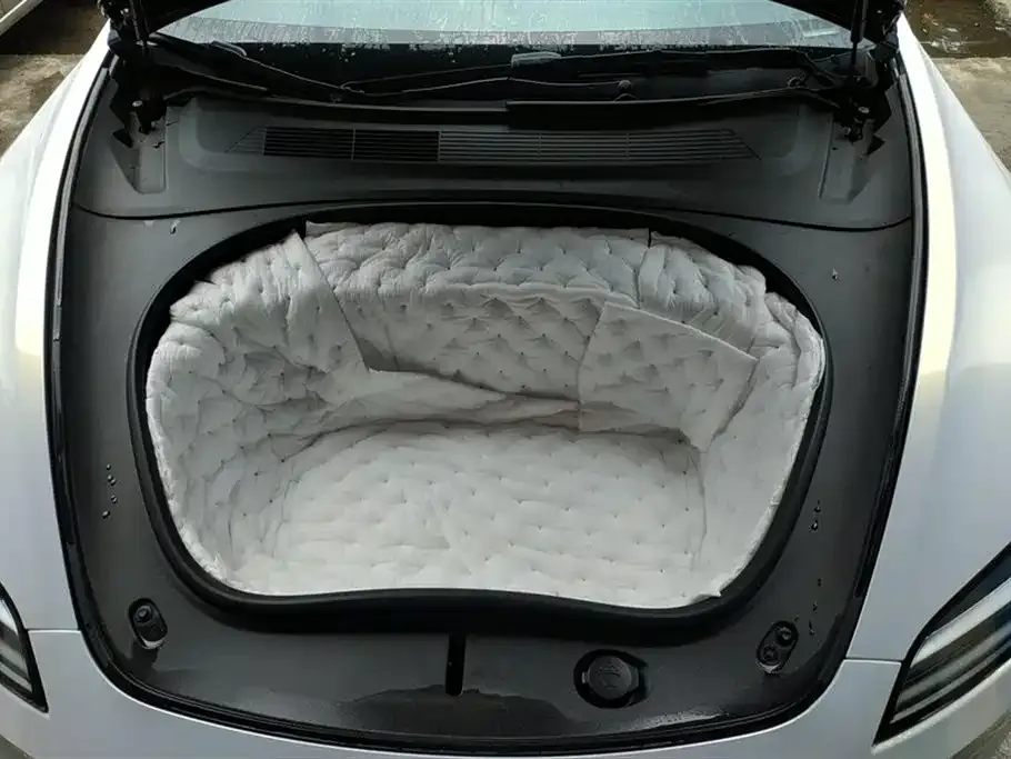 Tesla Model 3 — фото 10