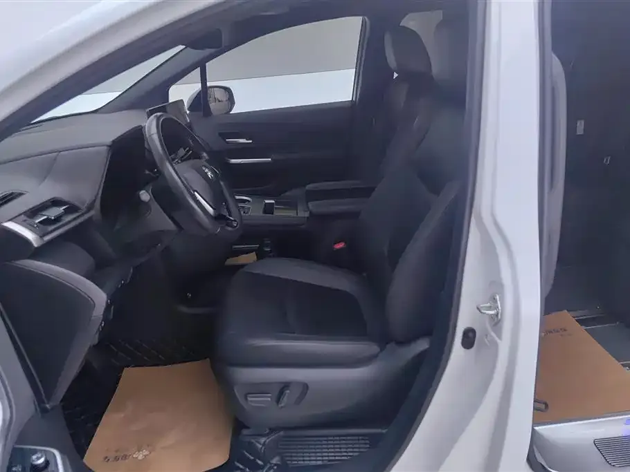 Toyota Sienna 2022 из CN, фото 9