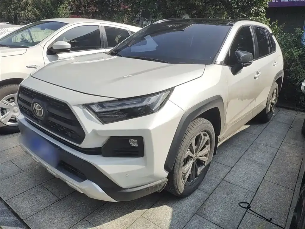 Toyota RAV4 2024 из CN, фото 2