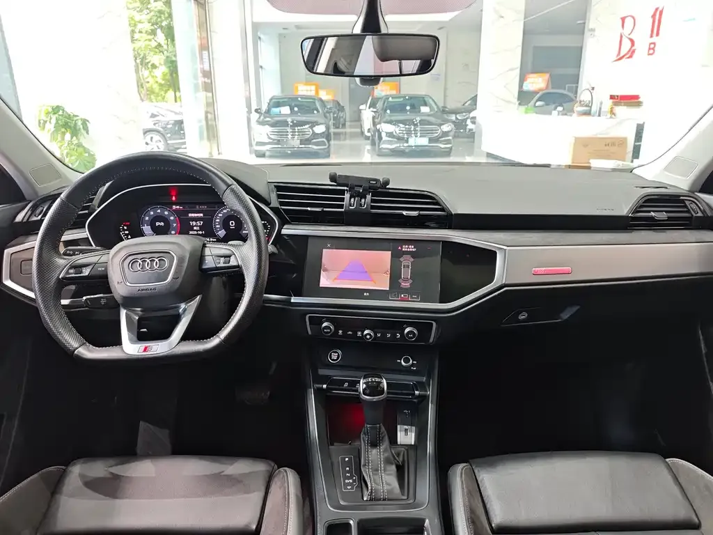 Audi Q3 Sportback 2021 из CN, фото 9