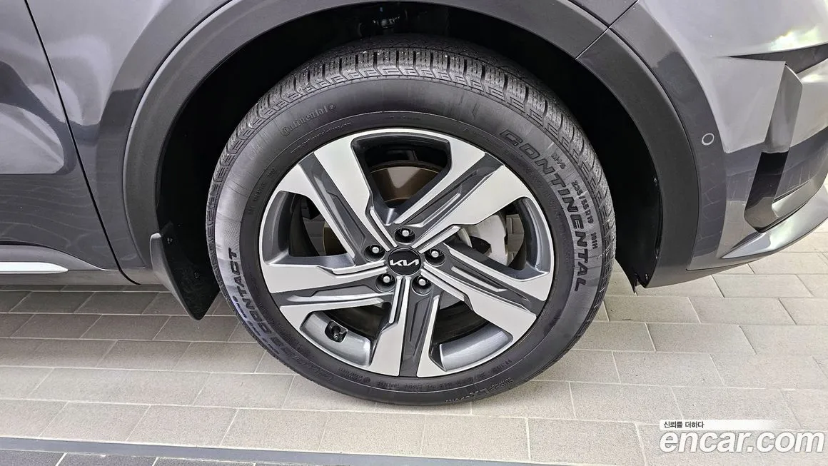 Kia Sorento — фото 5