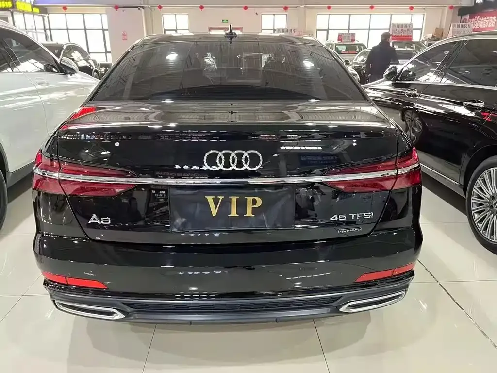 Audi A6L — фото 8