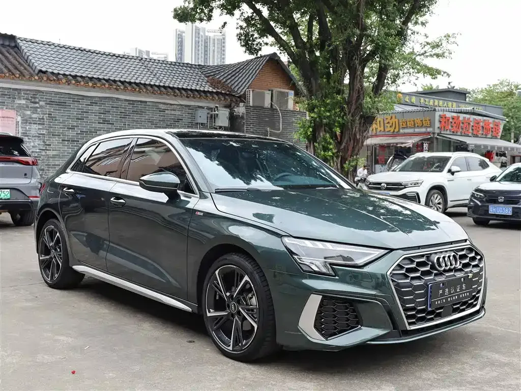 Audi A3 2023 из CN, фото 3