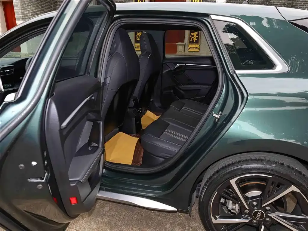 Audi A3 2023 из CN, фото 6