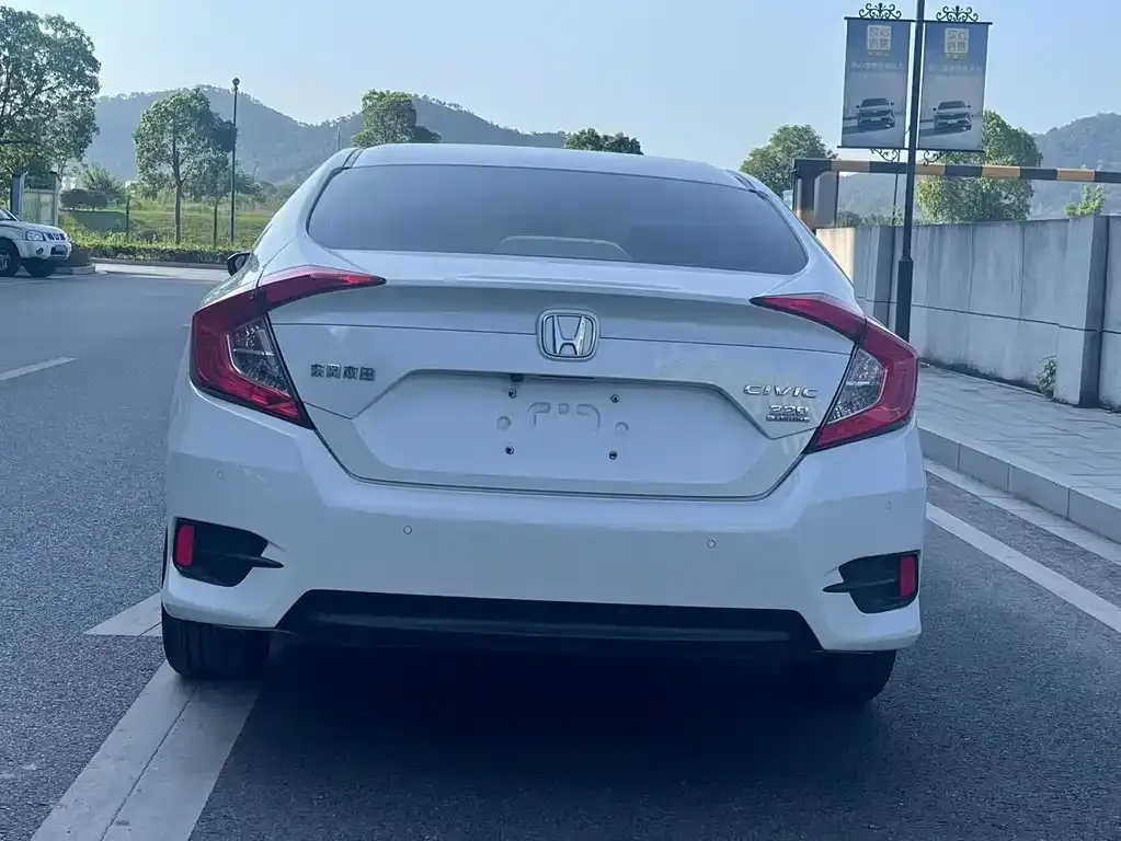 Honda Civic — фото 6