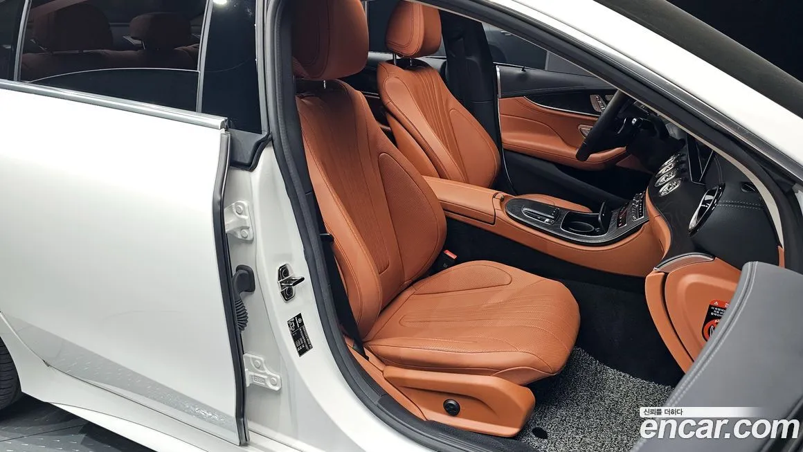 Mercedes-Benz CLS-Class — фото 10