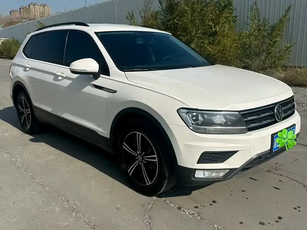 Volkswagen Tiguan L 2021 из CN, фото 1