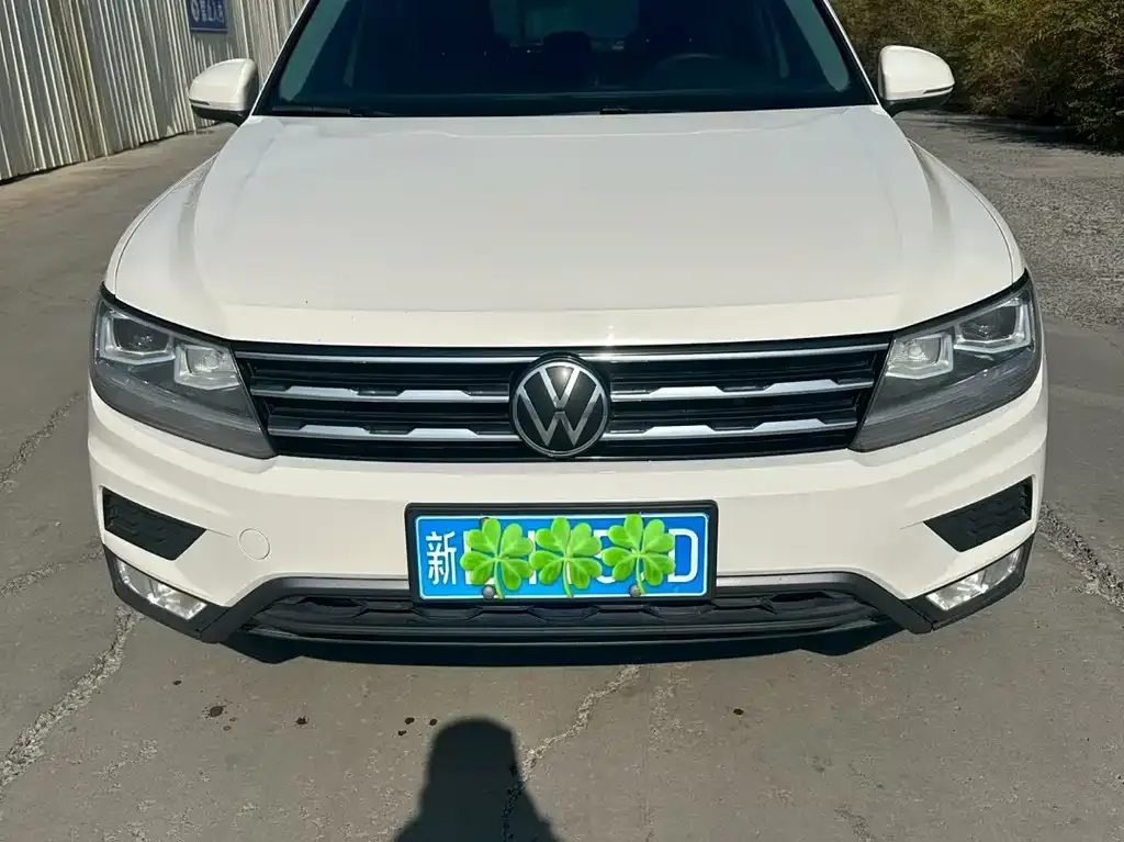 Volkswagen Tiguan L 2021 из CN, фото 2