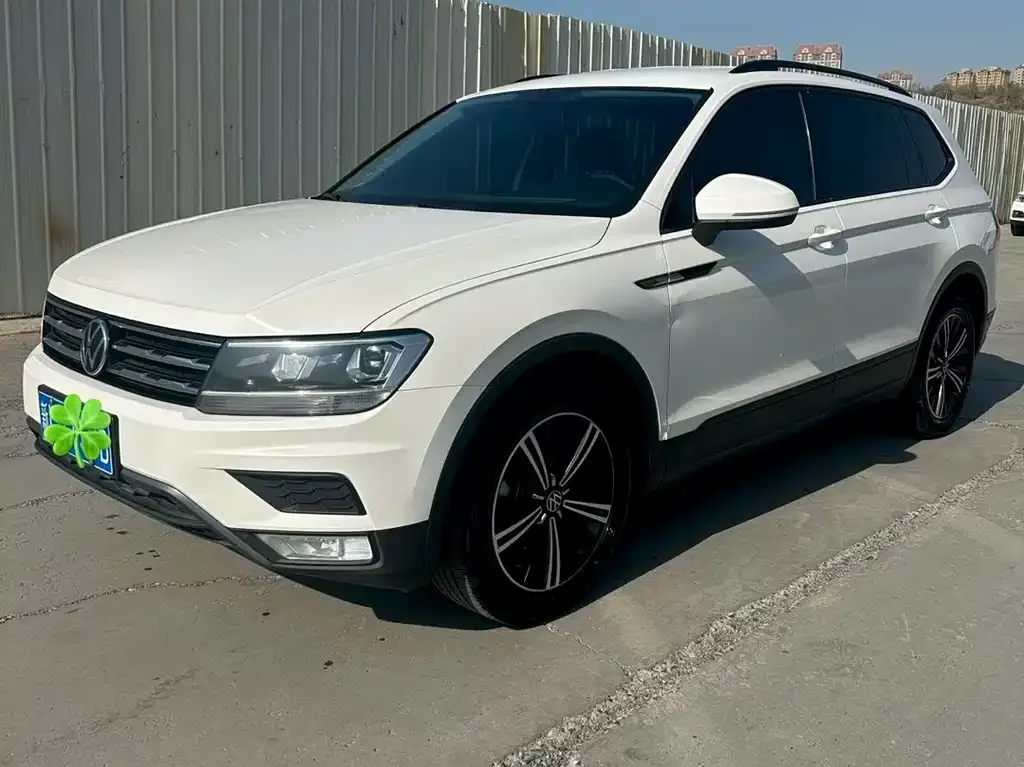 Volkswagen Tiguan L 2021 из CN, фото 3