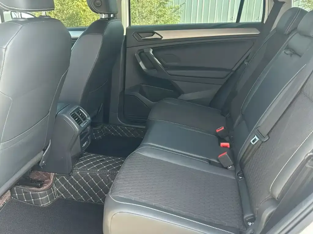 Volkswagen Tiguan L 2021 из CN, фото 9