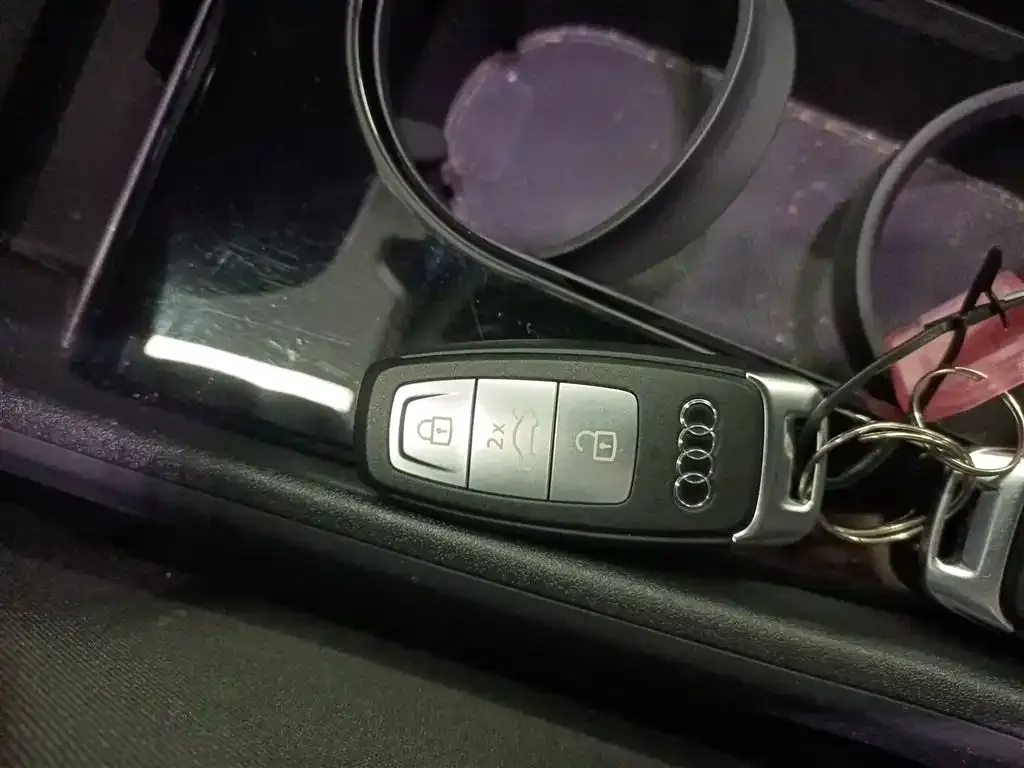 Audi Q4 e-tron 2024 из CN, фото 9