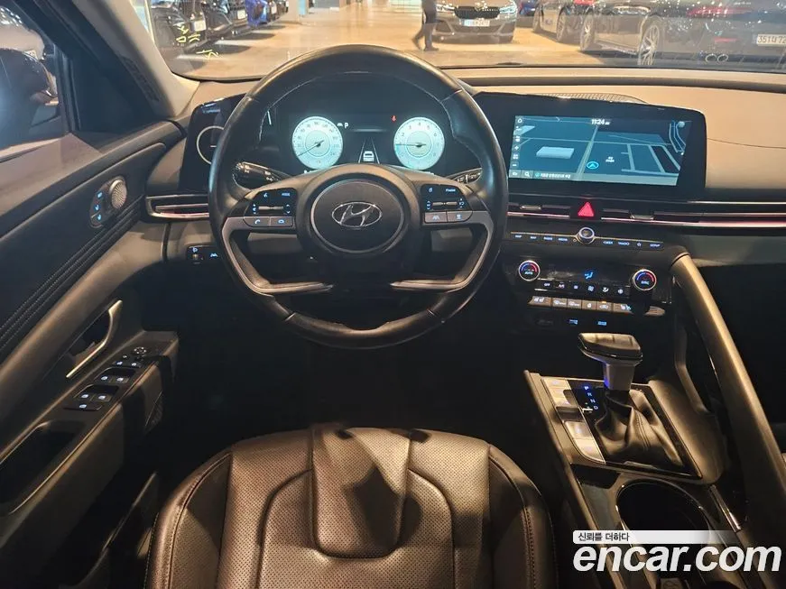 Hyundai AVANTE — фото 8