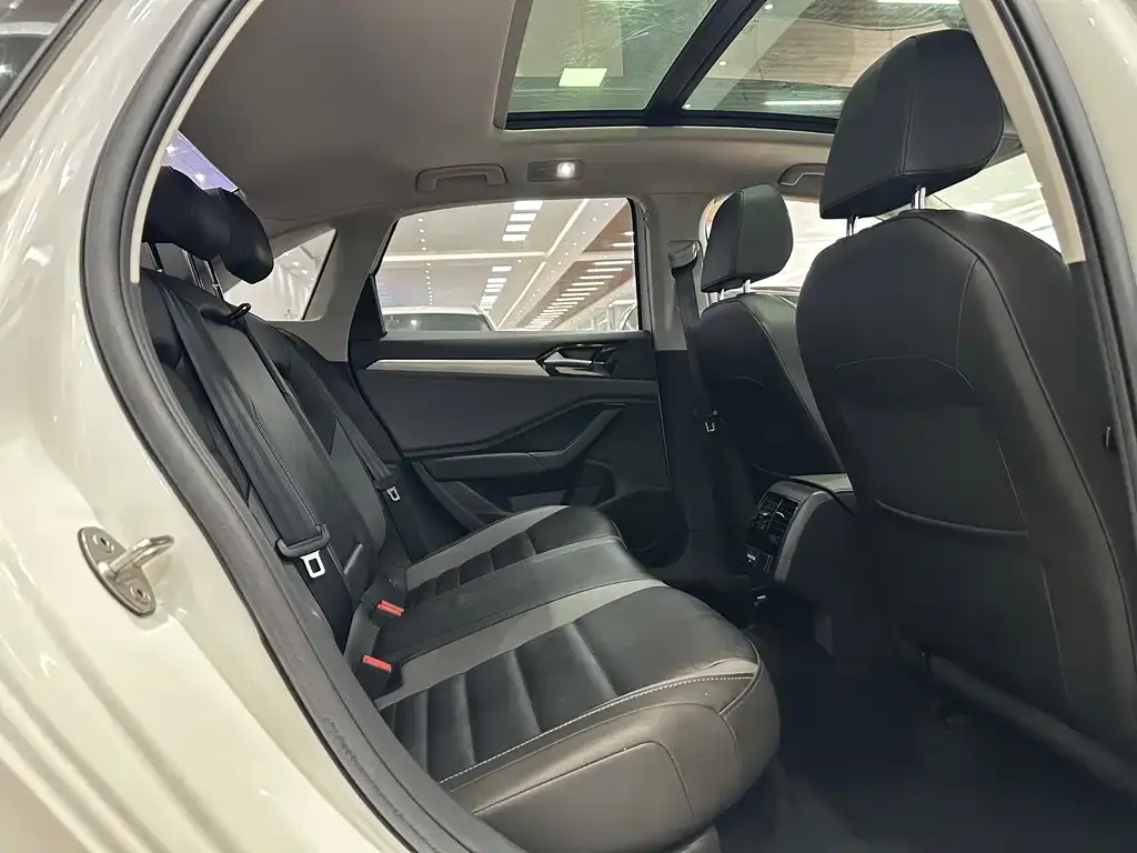 Volkswagen Sagitar 2021 из CN, фото 9