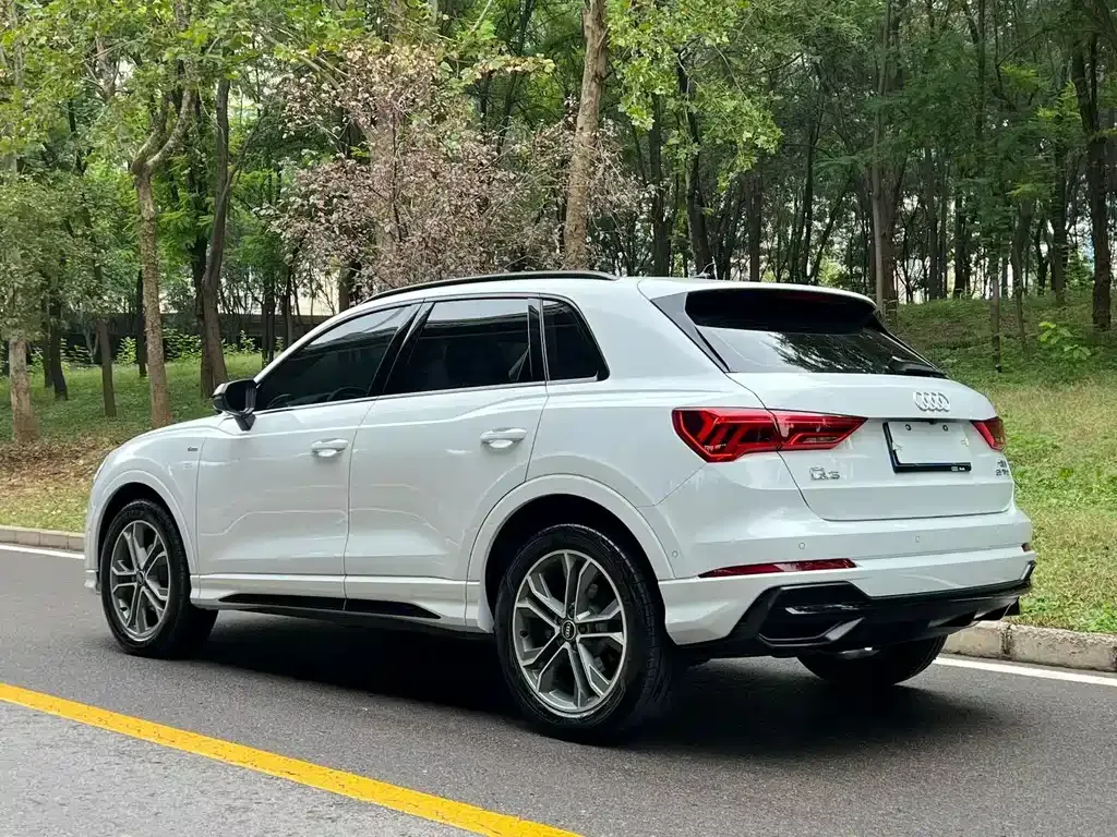 Audi Q3 2023 из CN, фото 7