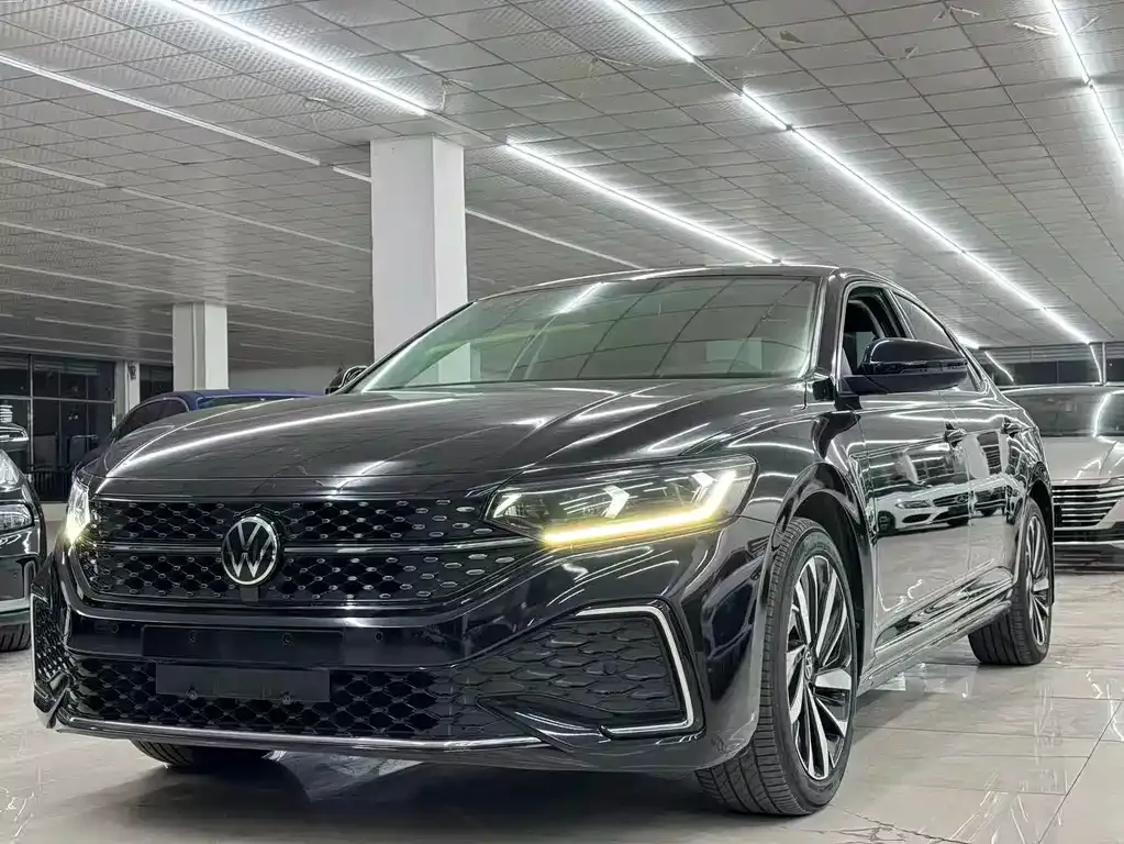 Volkswagen Passat 2022 из CN, фото 1
