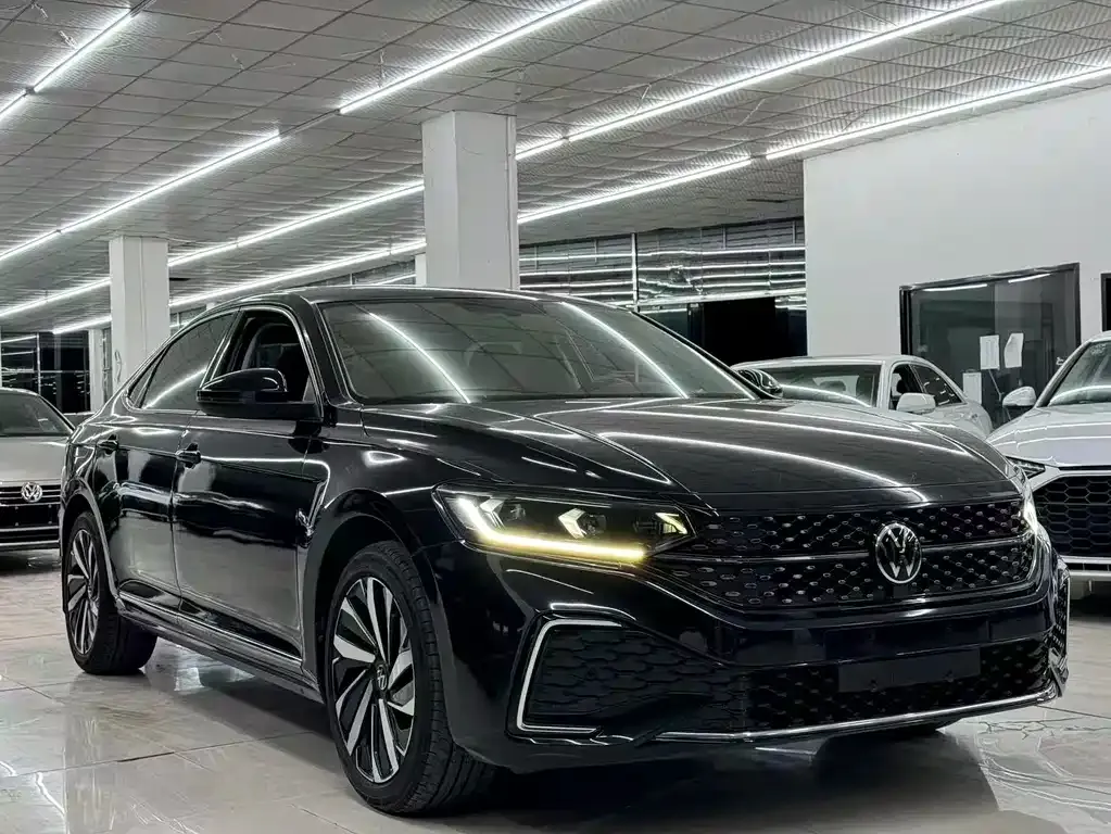 Volkswagen Passat 2022 из CN, фото 3