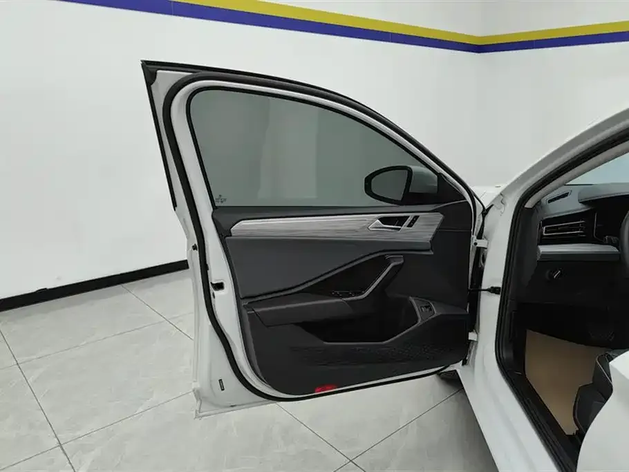 Volkswagen Sagitar 2023 из CN, фото 7