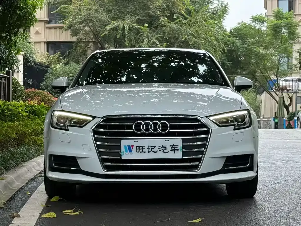 Audi A3 2021 из CN, фото 2