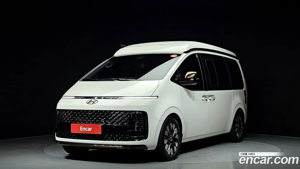 Hyundai Staria 2023 из KR, фото 1