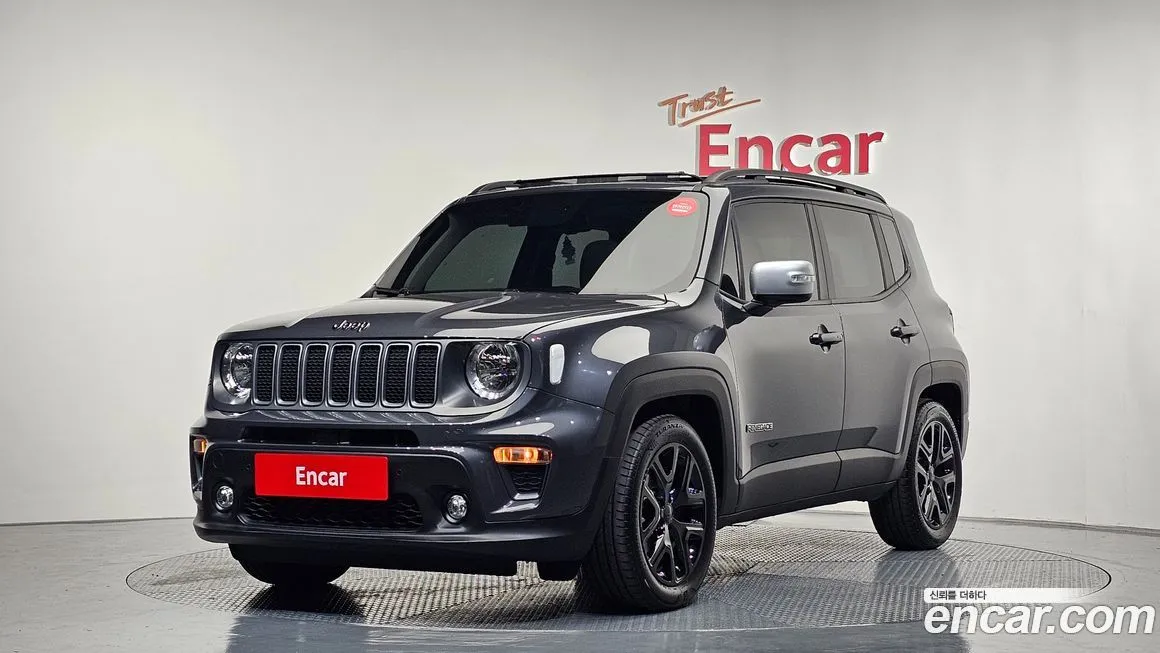 Jeep Renegade — фото 1