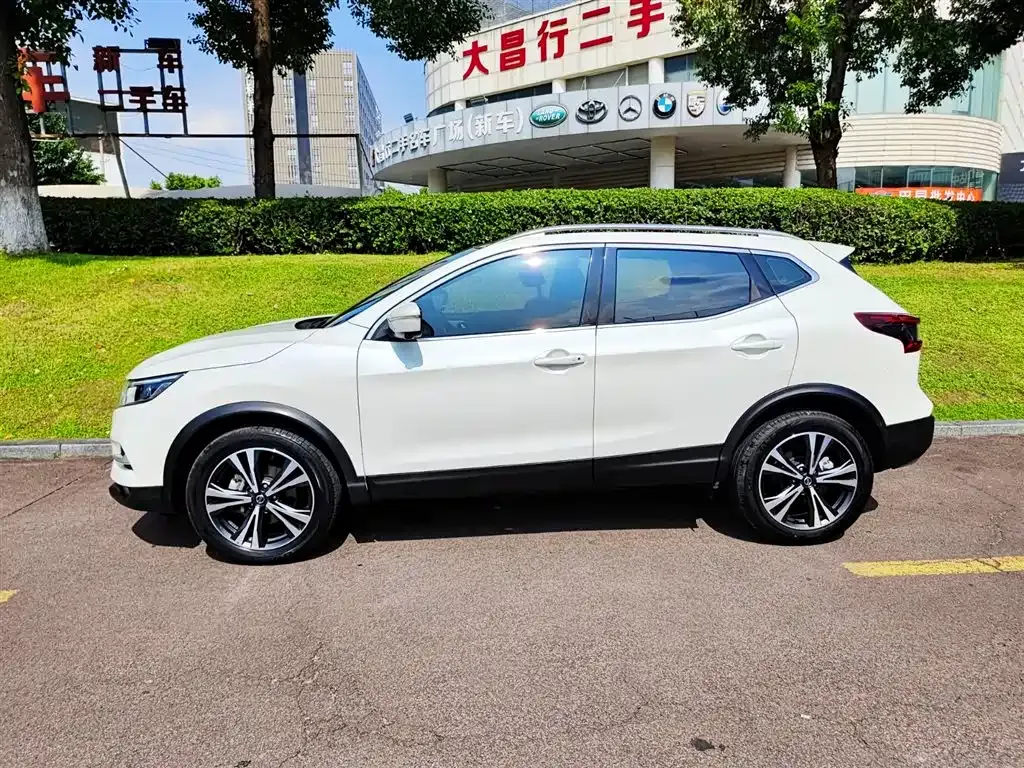 Nissan Qashqai — фото 3
