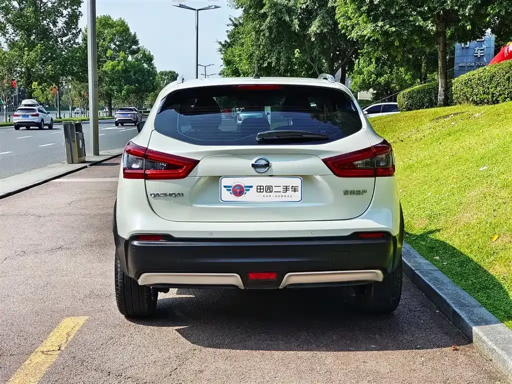 Nissan Qashqai — фото 5
