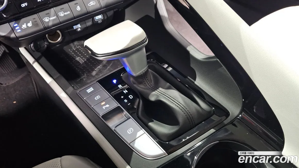 Hyundai AVANTE — фото 9