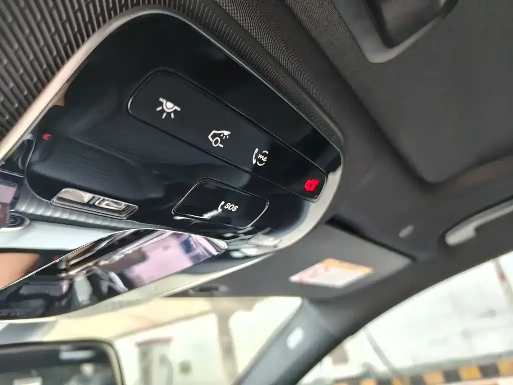 [object Object] C-Class 2023 из CN, фото 3