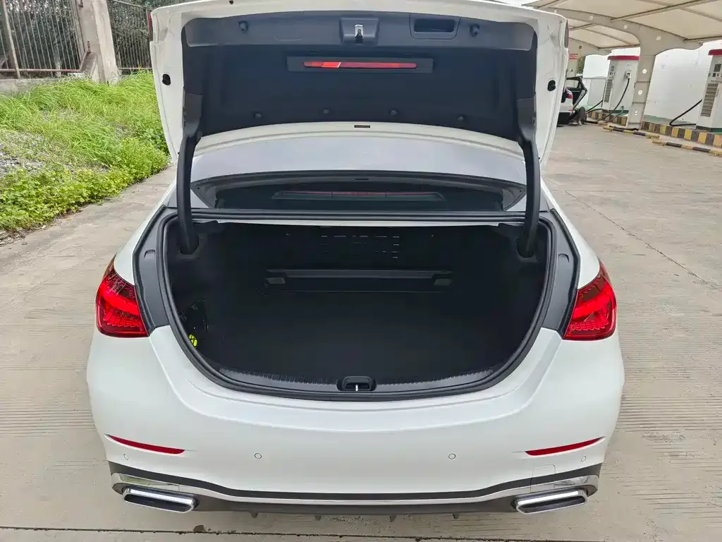 [object Object] C-Class 2023 из CN, фото 8